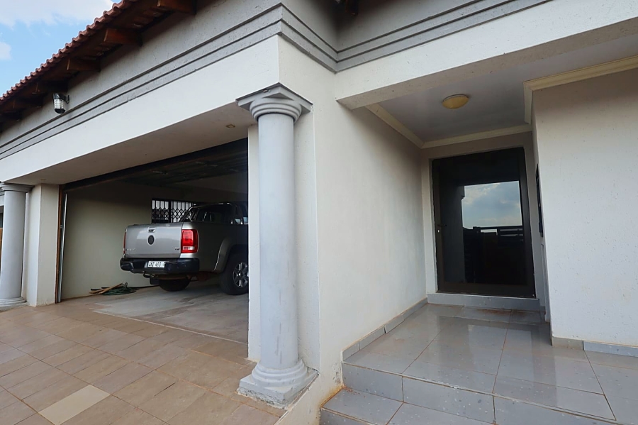 To Let 3 Bedroom Property for Rent in Bendor Limpopo