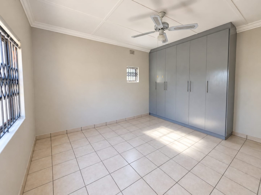 To Let Commercial Property for Rent in Hospitaalpark Limpopo