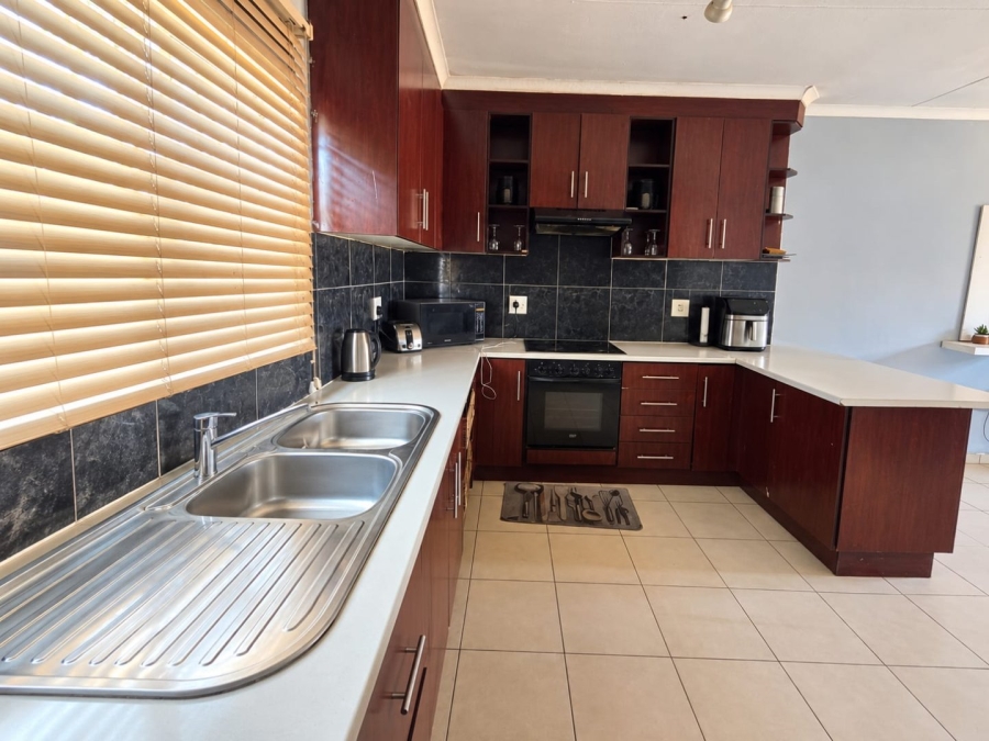 To Let 3 Bedroom Property for Rent in Annadale Limpopo