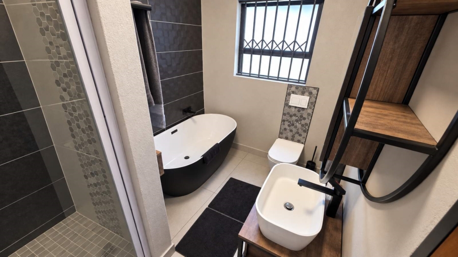 4 Bedroom Property for Sale in Silwerkruin Limpopo