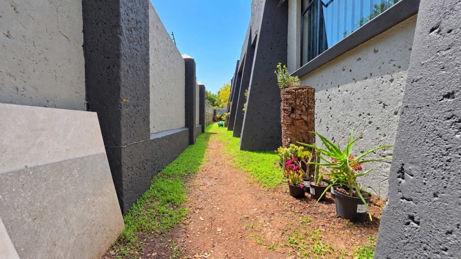 4 Bedroom Property for Sale in Silwerkruin Limpopo