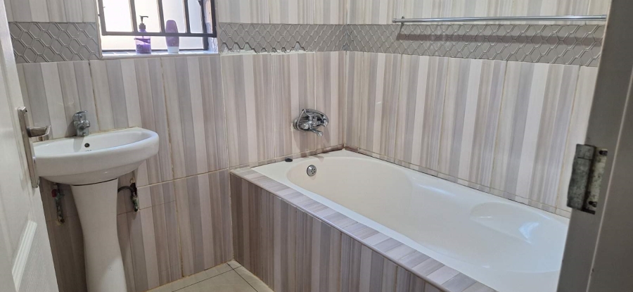 4 Bedroom Property for Sale in Chroompark Limpopo
