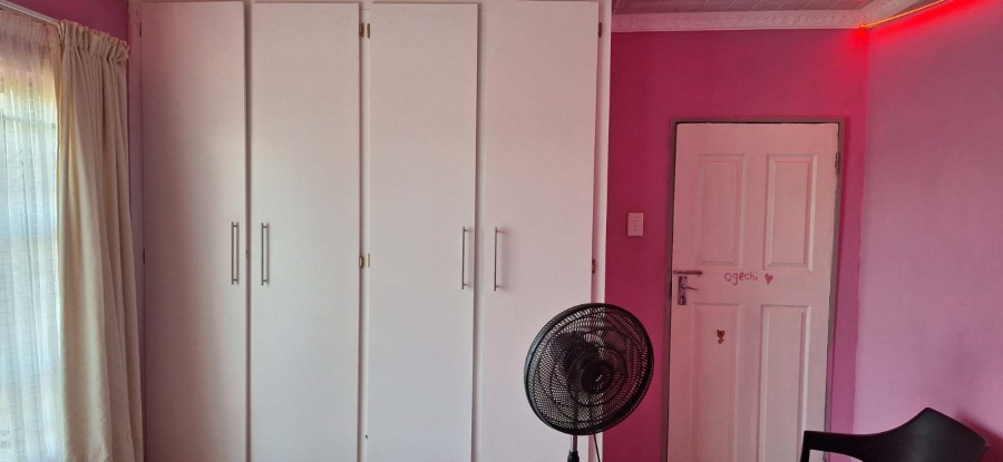 4 Bedroom Property for Sale in Chroompark Limpopo