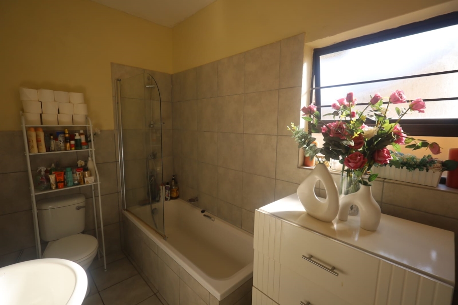 To Let 2 Bedroom Property for Rent in Annadale Limpopo