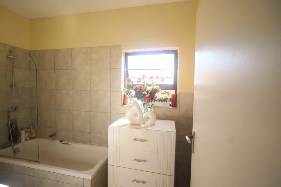 To Let 2 Bedroom Property for Rent in Annadale Limpopo