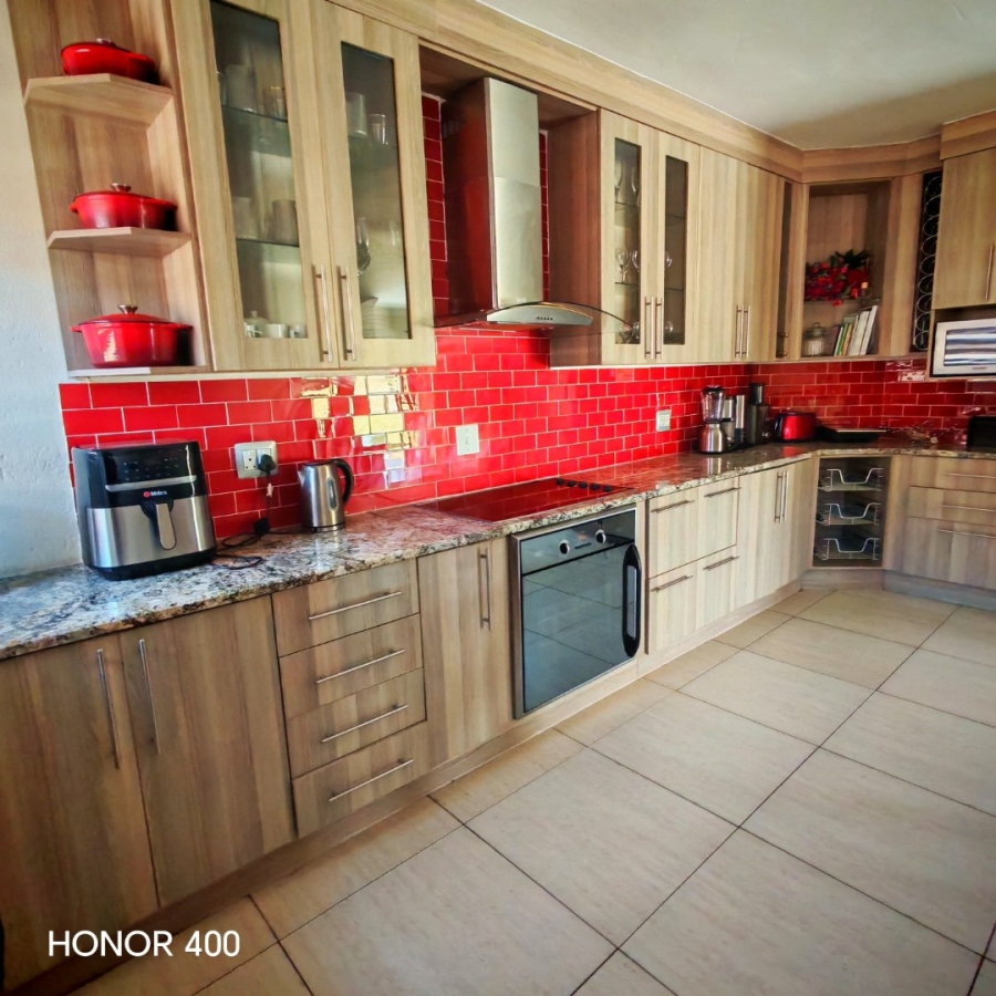 To Let 4 Bedroom Property for Rent in North View Estate Limpopo