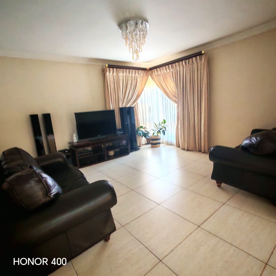 To Let 4 Bedroom Property for Rent in North View Estate Limpopo