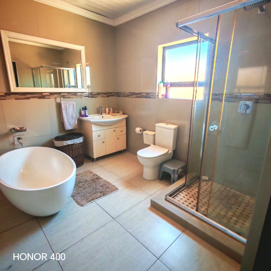 To Let 4 Bedroom Property for Rent in North View Estate Limpopo