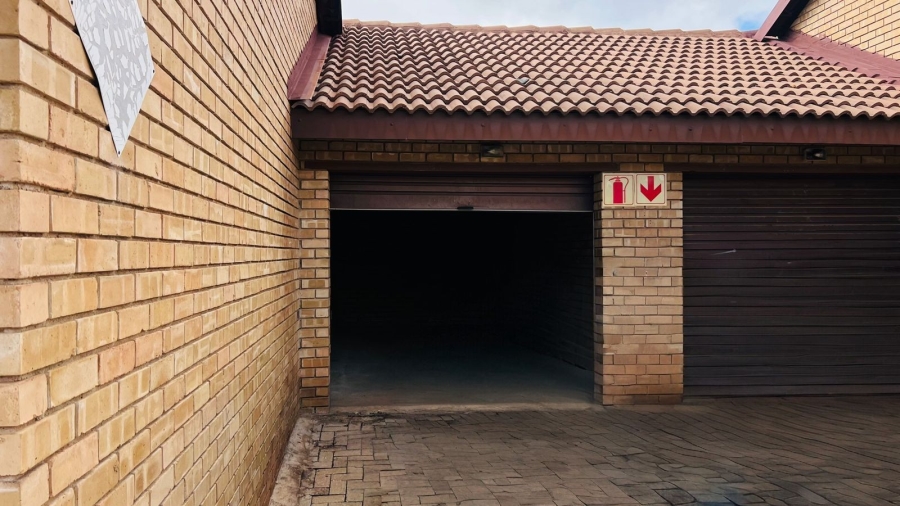 To Let 2 Bedroom Property for Rent in Vharanani Limpopo