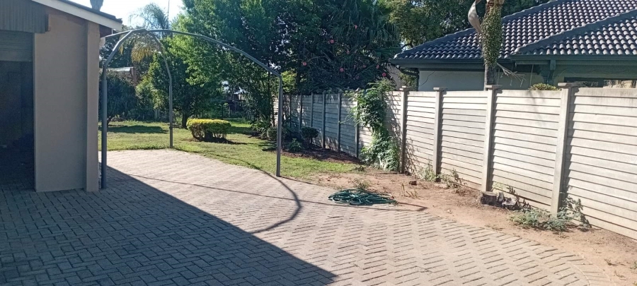 To Let 3 Bedroom Property for Rent in Flora Park Limpopo