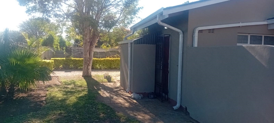 To Let 3 Bedroom Property for Rent in Flora Park Limpopo