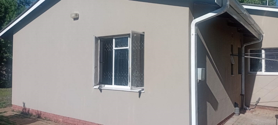 To Let 3 Bedroom Property for Rent in Flora Park Limpopo
