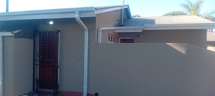 To Let 3 Bedroom Property for Rent in Flora Park Limpopo