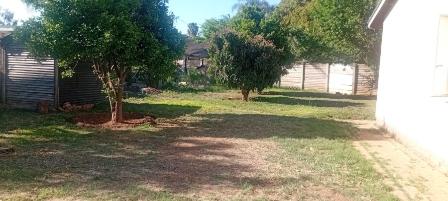 To Let 3 Bedroom Property for Rent in Flora Park Limpopo
