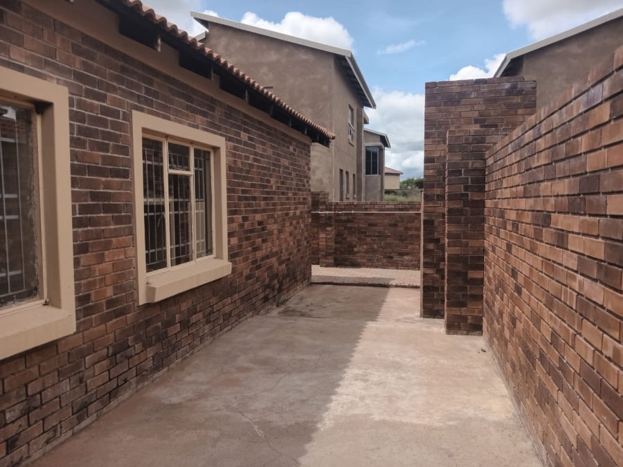 To Let 3 Bedroom Property for Rent in Waterberry Country Estate Limpopo