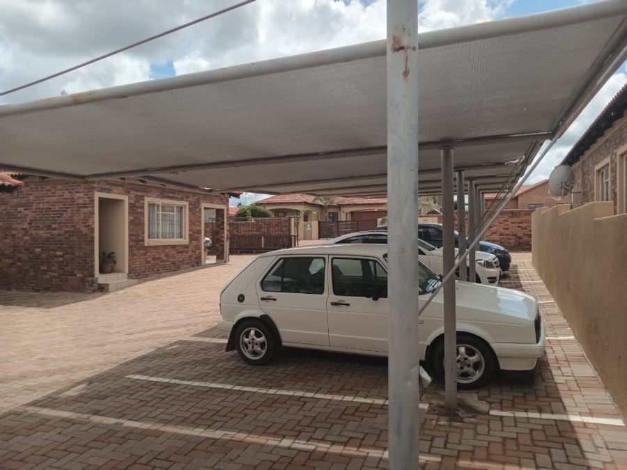 To Let 3 Bedroom Property for Rent in Waterberry Country Estate Limpopo