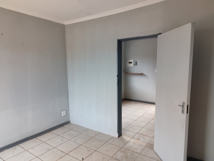 12 Bedroom Property for Sale in Modimolle Limpopo