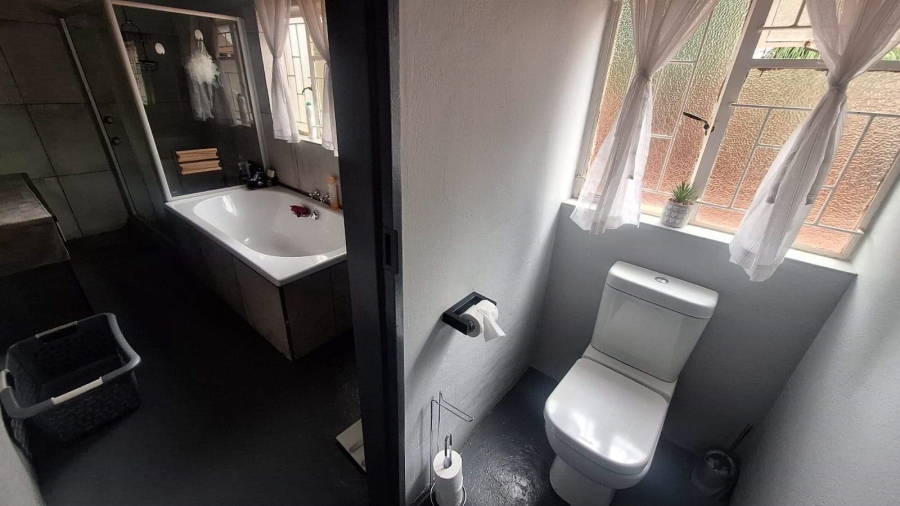 3 Bedroom Property for Sale in Kameeldoringpark Limpopo