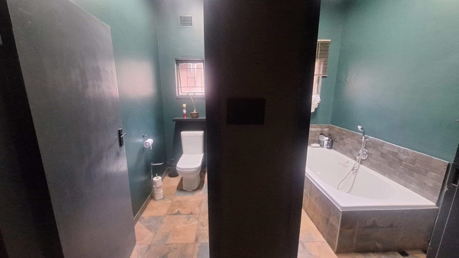 3 Bedroom Property for Sale in Kameeldoringpark Limpopo