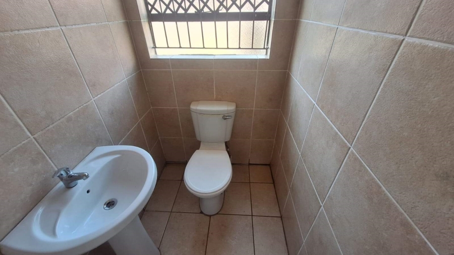 To Let 3 Bedroom Property for Rent in Chroompark Limpopo