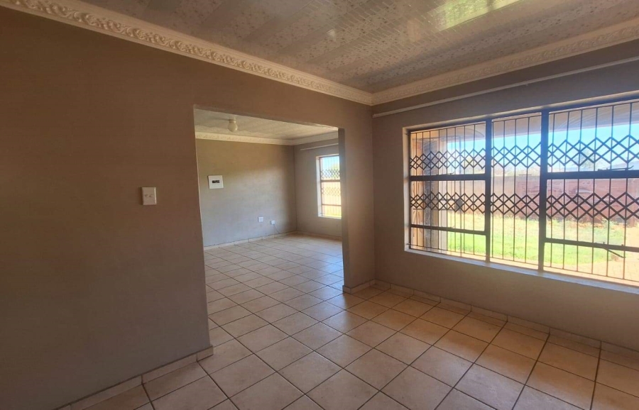 To Let 3 Bedroom Property for Rent in Chroompark Limpopo