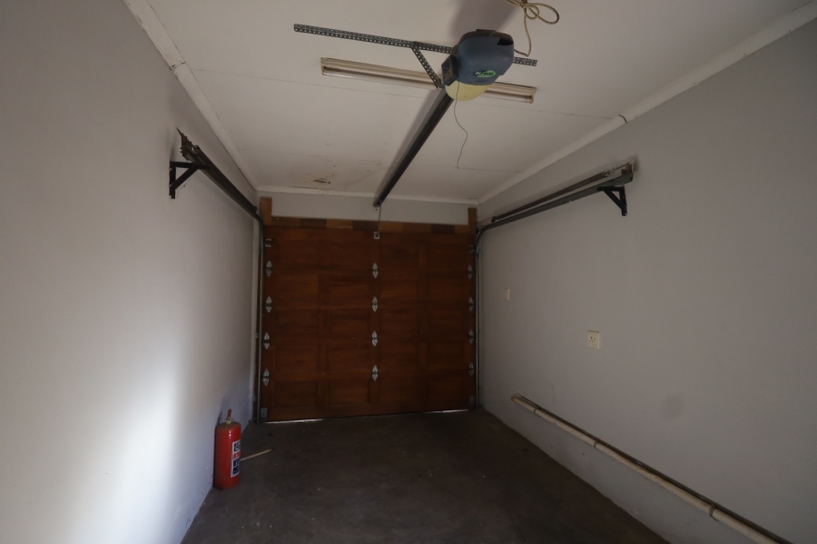To Let 3 Bedroom Property for Rent in Ivydale Limpopo