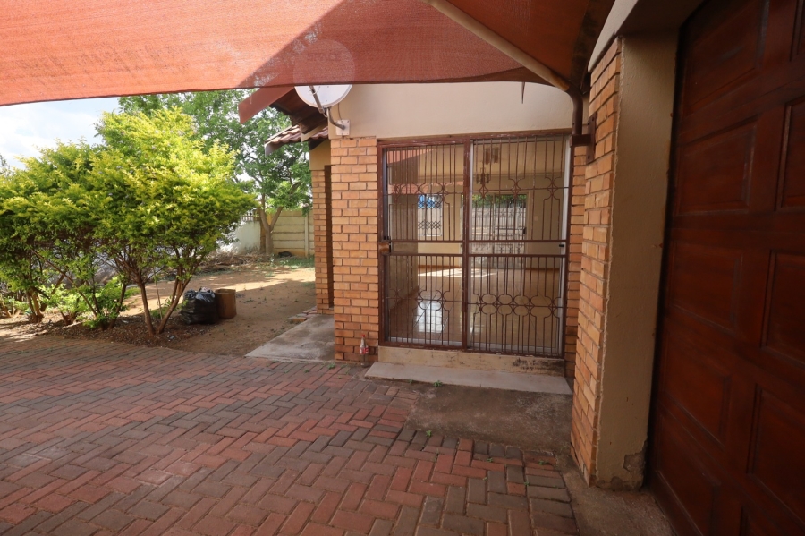To Let 3 Bedroom Property for Rent in Ivydale Limpopo