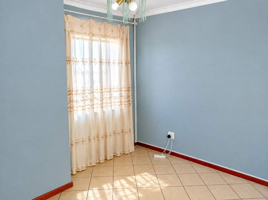 To Let 3 Bedroom Property for Rent in Lesedi Park Limpopo