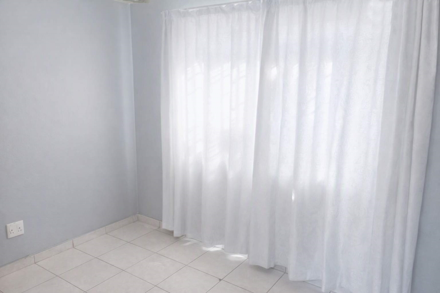 To Let 3 Bedroom Property for Rent in Lesedi Park Limpopo