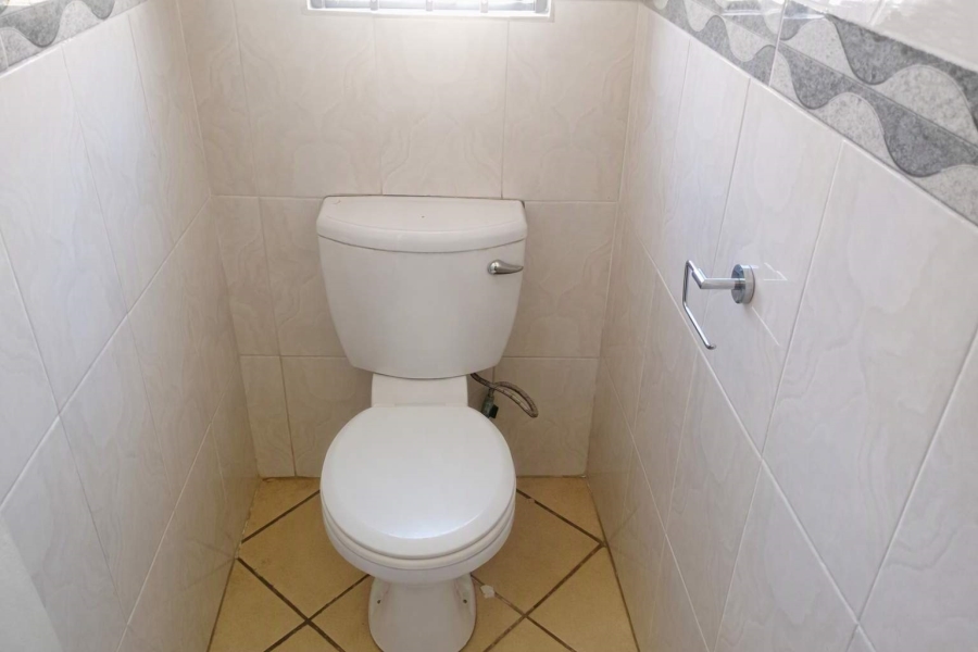 To Let 3 Bedroom Property for Rent in Lesedi Park Limpopo