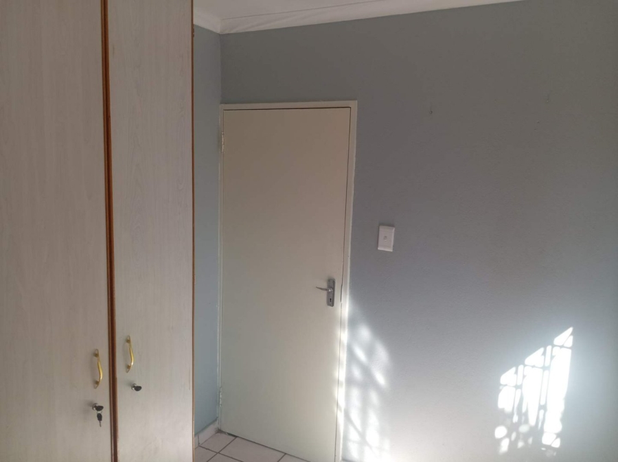 To Let 3 Bedroom Property for Rent in Lesedi Park Limpopo