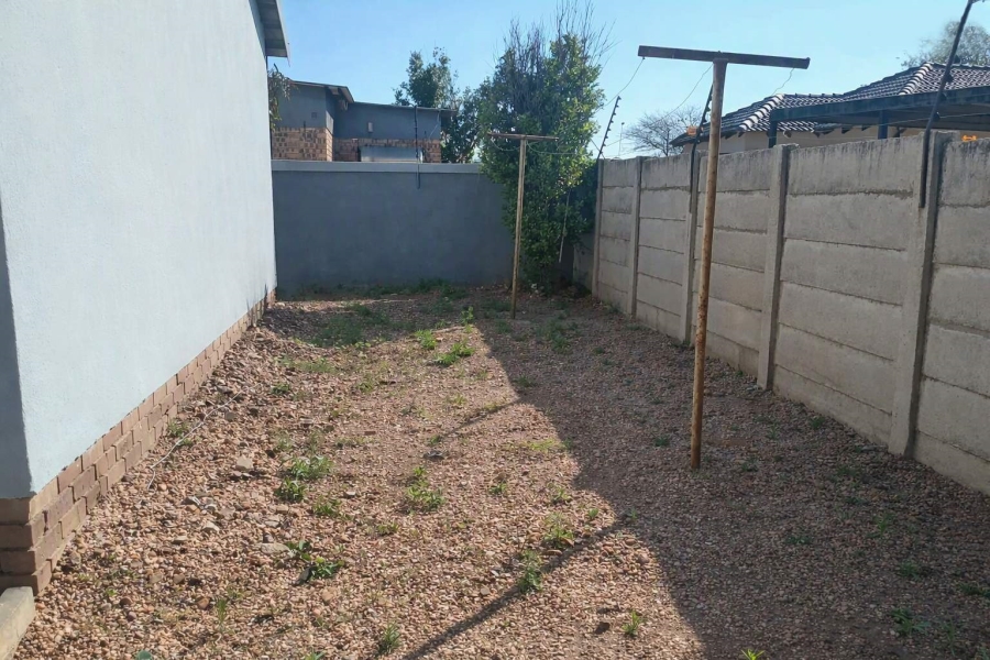 To Let 3 Bedroom Property for Rent in Lesedi Park Limpopo