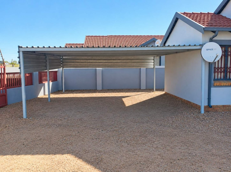 To Let 3 Bedroom Property for Rent in Lesedi Park Limpopo