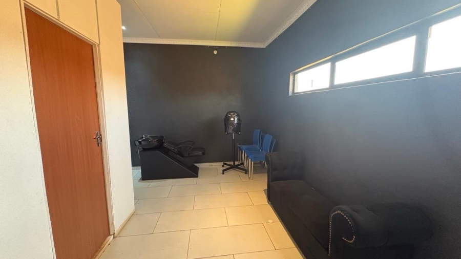 To Let Commercial Property for Rent in Tzaneen Rural Limpopo