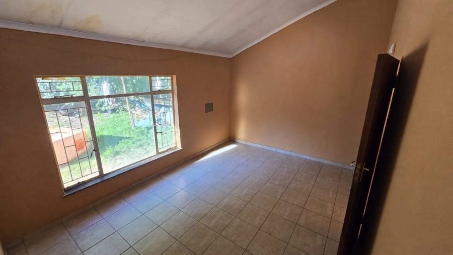 To Let 3 Bedroom Property for Rent in Fauna Park Limpopo