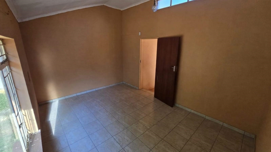 To Let 3 Bedroom Property for Rent in Fauna Park Limpopo