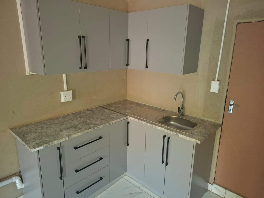 To Let 1 Bedroom Property for Rent in Fauna Park Limpopo