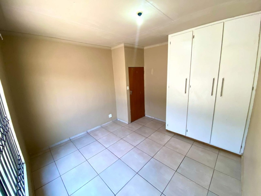 To Let 2 Bedroom Property for Rent in Chroompark Limpopo