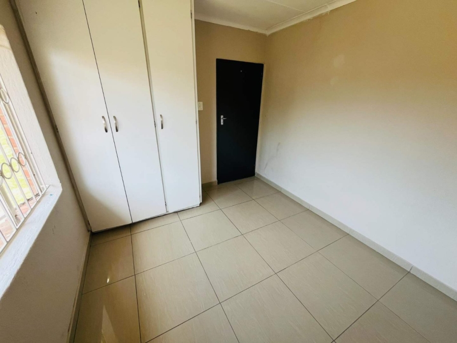 To Let 3 Bedroom Property for Rent in Flora Park Limpopo
