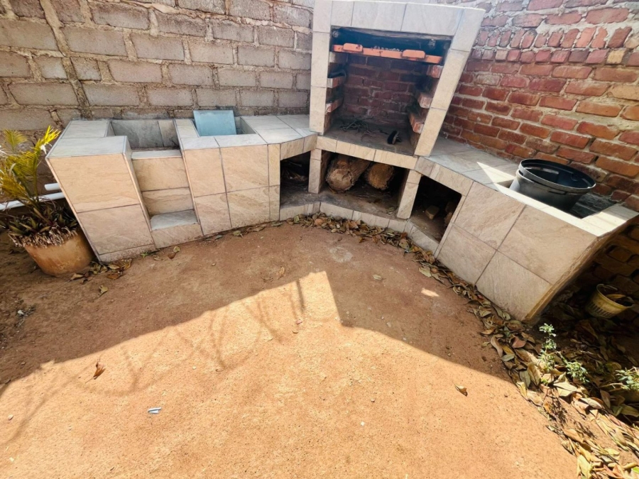 To Let 3 Bedroom Property for Rent in Flora Park Limpopo