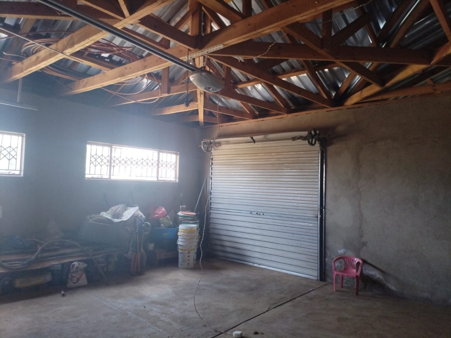 3 Bedroom Property for Sale in Kalkfontein A H Limpopo