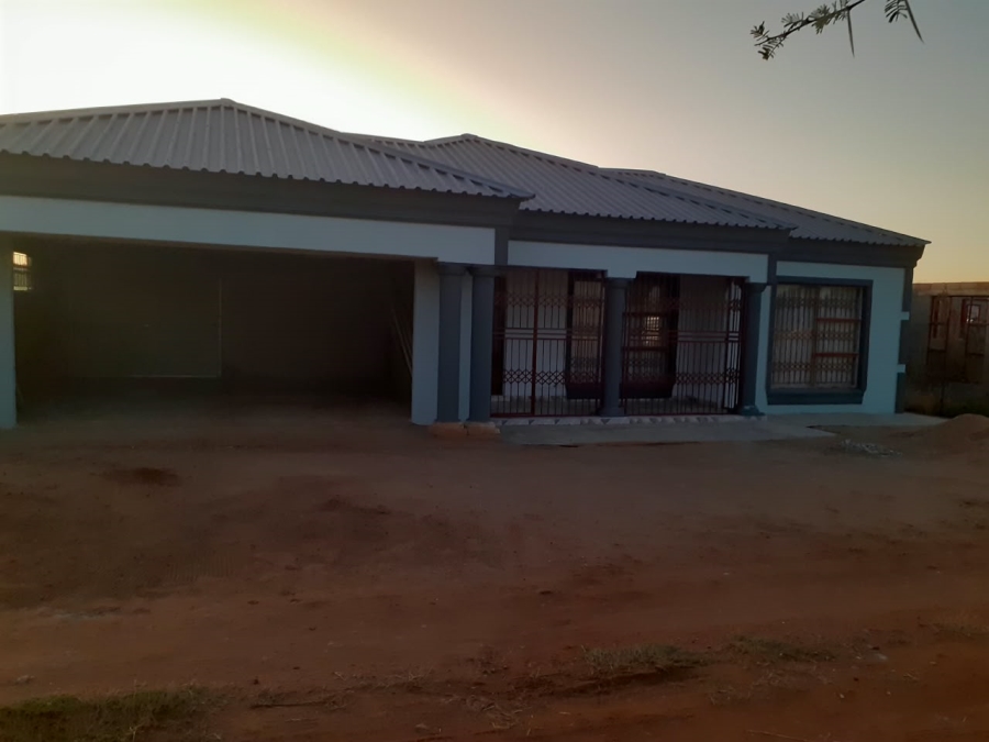 3 Bedroom Property for Sale in Kalkfontein A H Limpopo