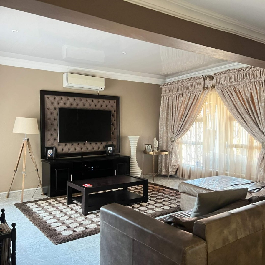 5 Bedroom Property for Sale in North View Estate Limpopo