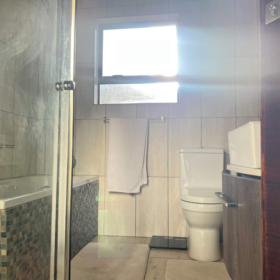5 Bedroom Property for Sale in North View Estate Limpopo