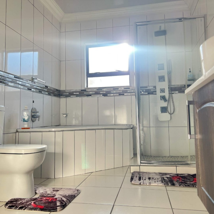 5 Bedroom Property for Sale in North View Estate Limpopo