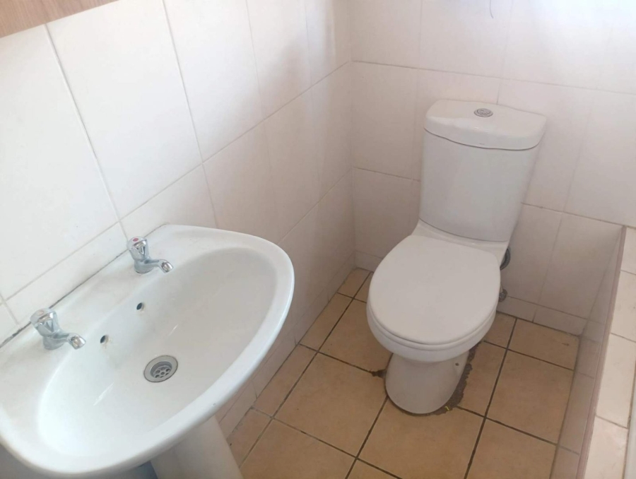 To Let 3 Bedroom Property for Rent in Mahlasedi Park Limpopo