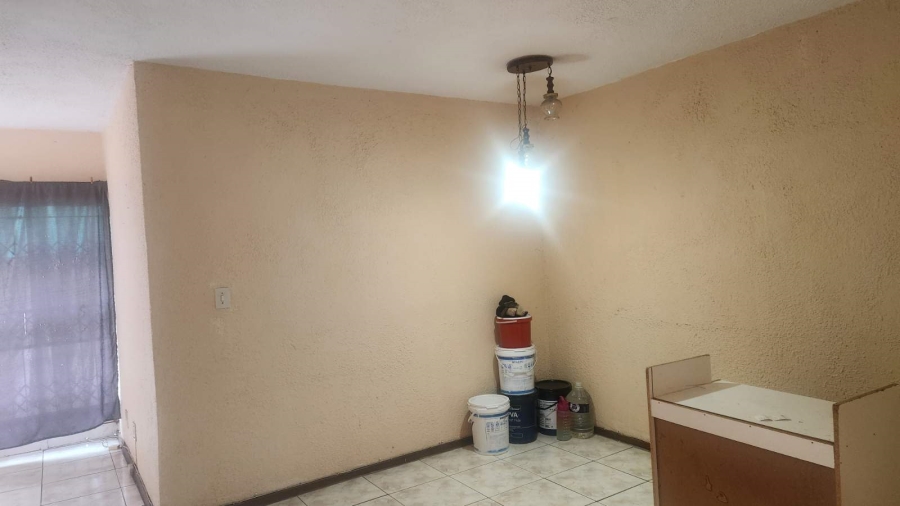2 Bedroom Property for Sale in Polokwane Central Limpopo