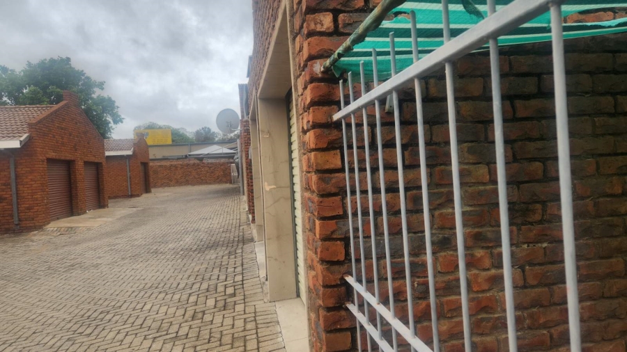 2 Bedroom Property for Sale in Polokwane Central Limpopo