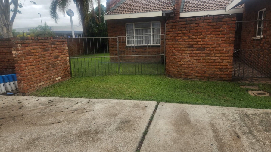 2 Bedroom Property for Sale in Polokwane Central Limpopo