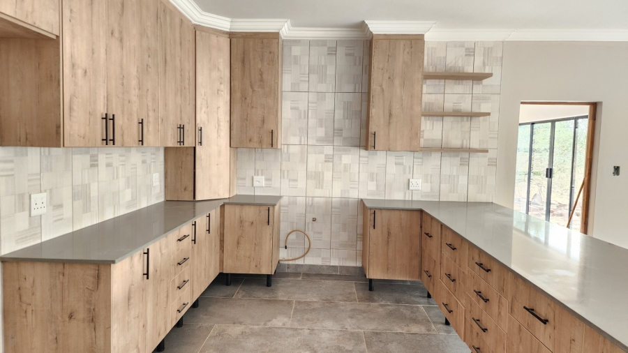 1 Bedroom Property for Sale in Verloren Estate Limpopo
